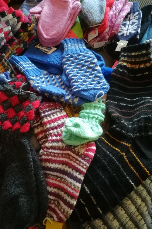 Adventtimyyjäiset ja joulupuuro Adventtimyyjäiset ja joulupuuro